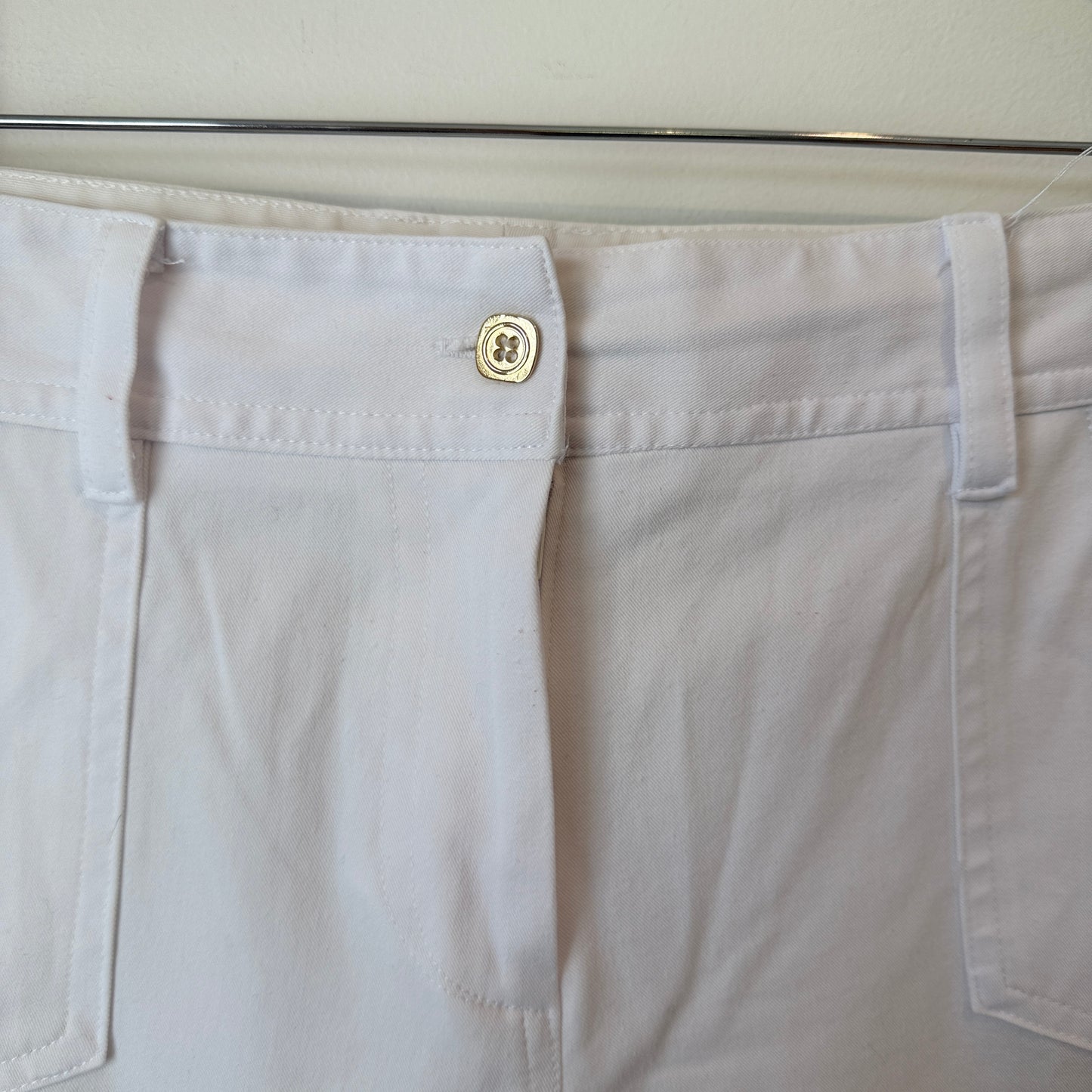 The Works Size 14 Stretch White Capri Jeans