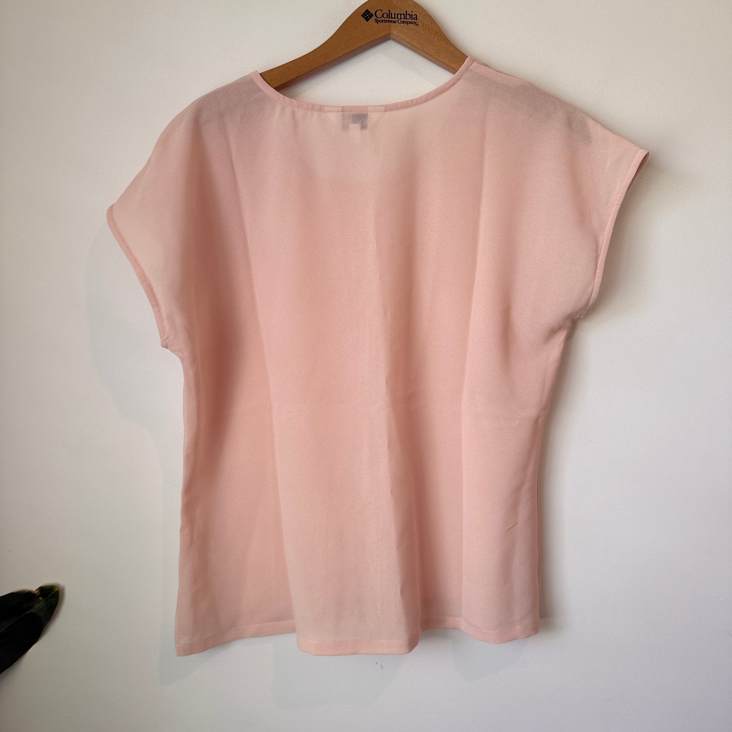 Euro Edit Size 42 Basic Raglan Sleeve Top – New Condition