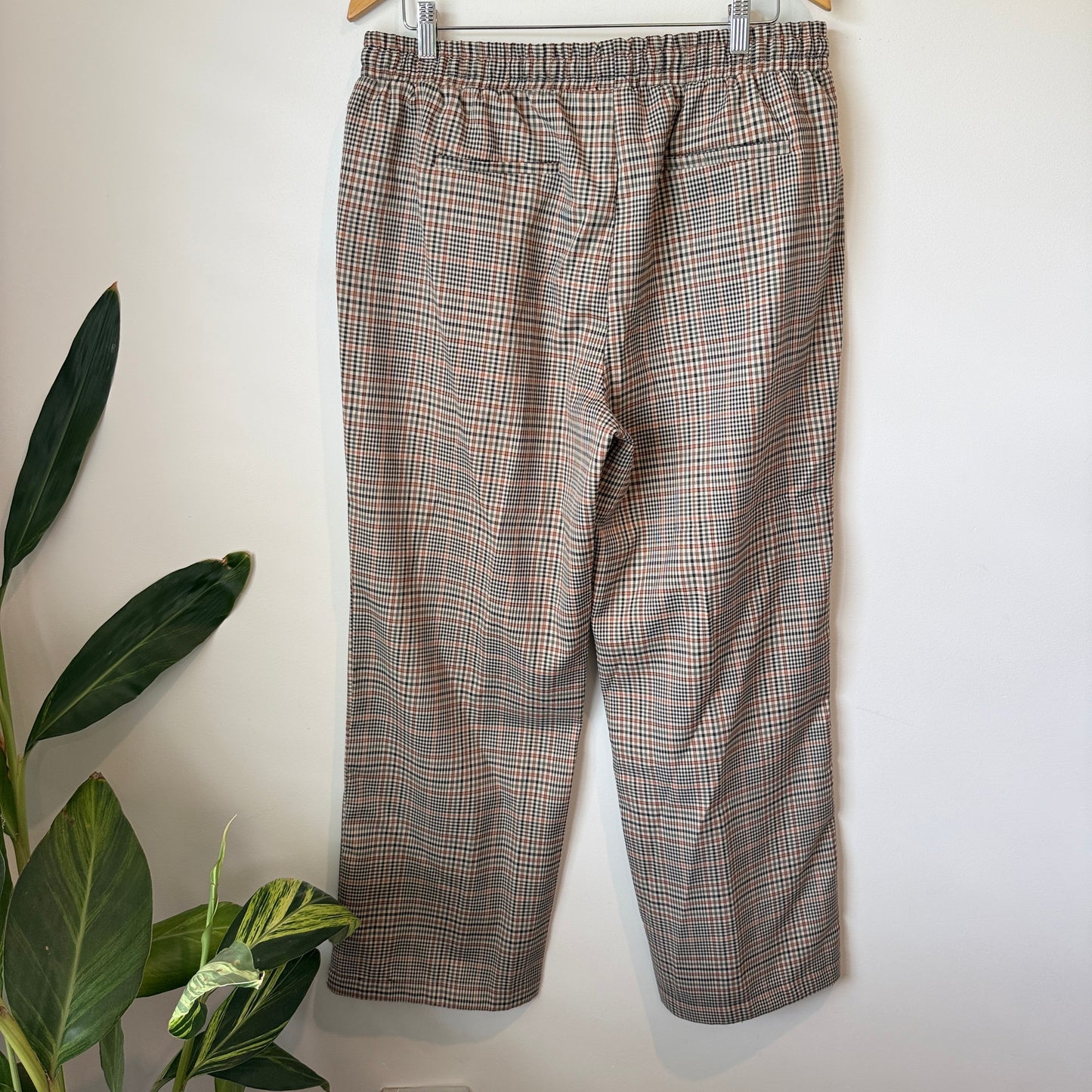 Capture Size 16 Plaid Pull-On Trousers