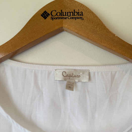 Capture Size 16 Blouse with Lace Trim