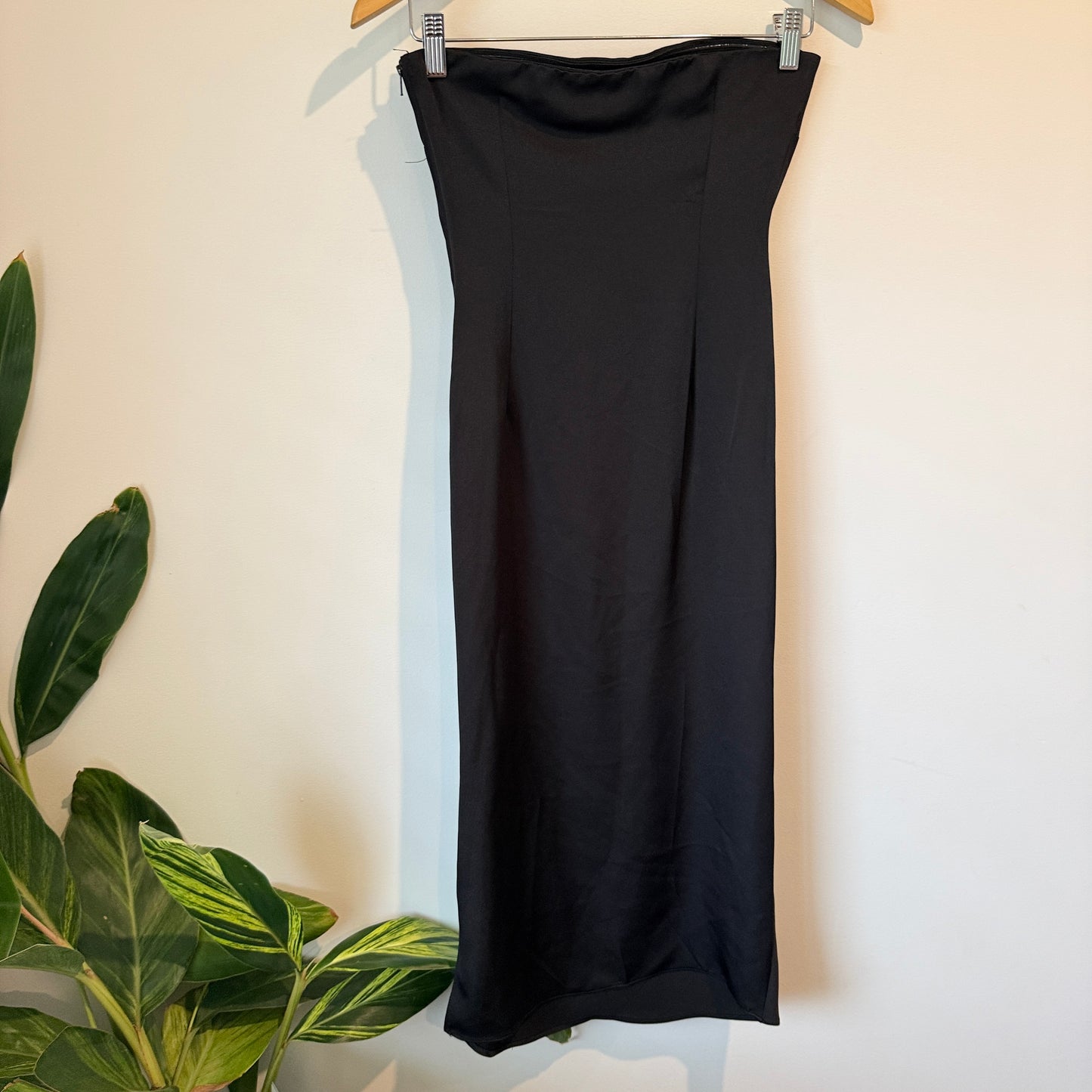 Pagani Size 6 Black Strapless Midi Dress
