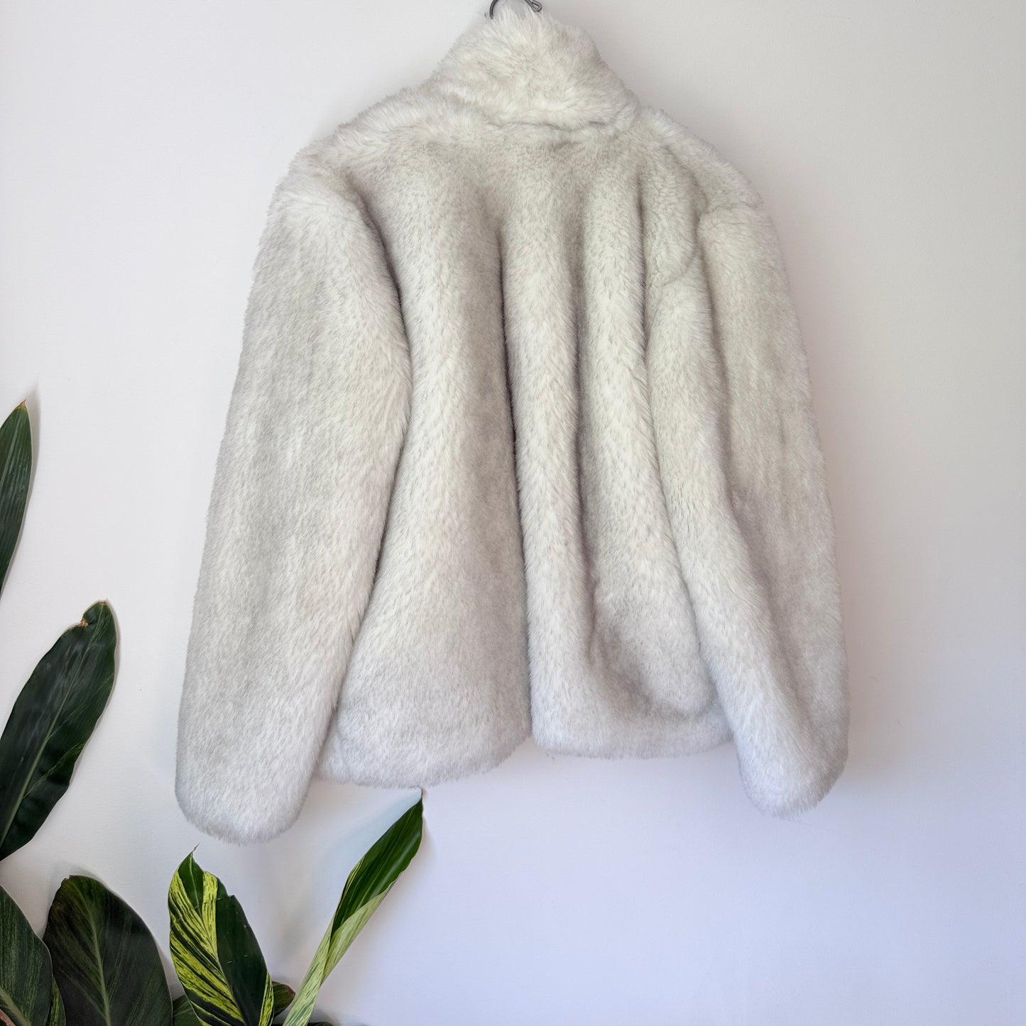 Nalla Size 18 White Faux Fur Jacket NZ Made