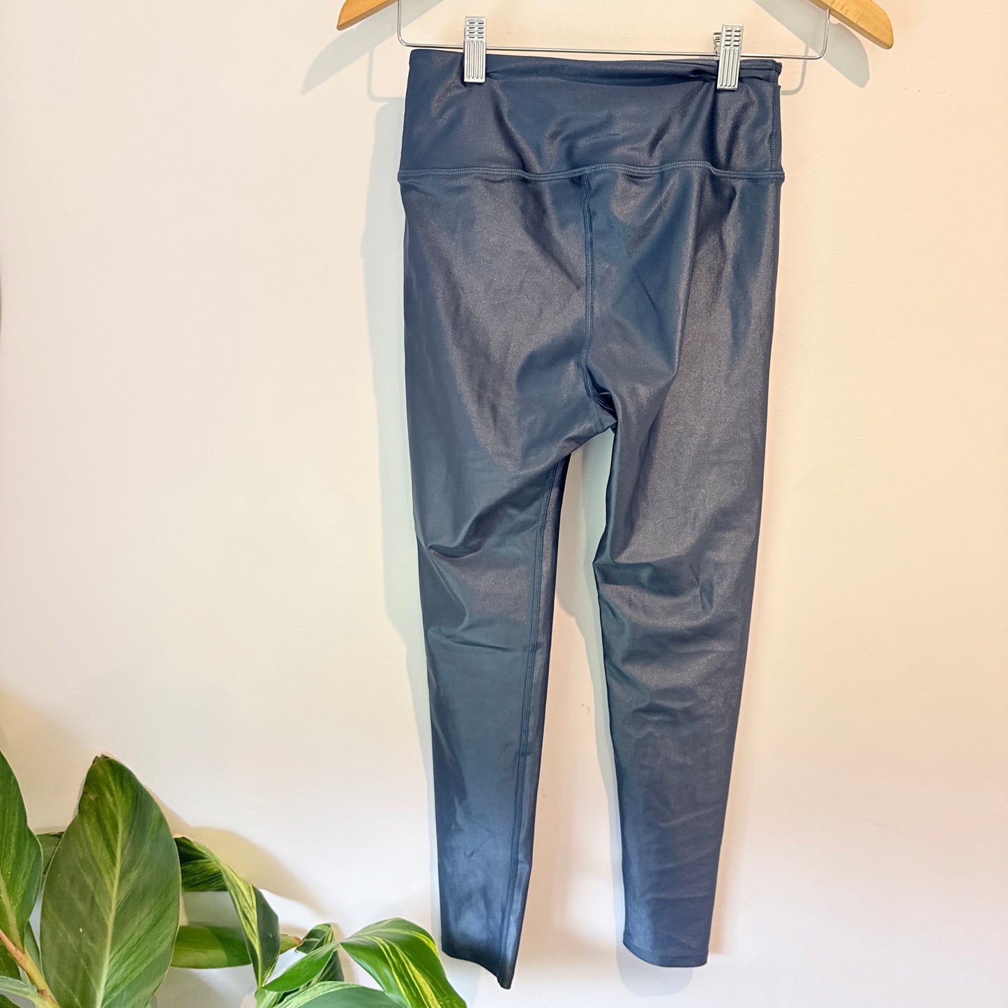 Noli Size S – High Sheen Leggings