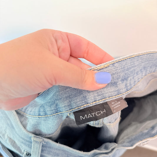 Match Size 87 (Waist 88cm) – Straight-Leg Distressed Jeans