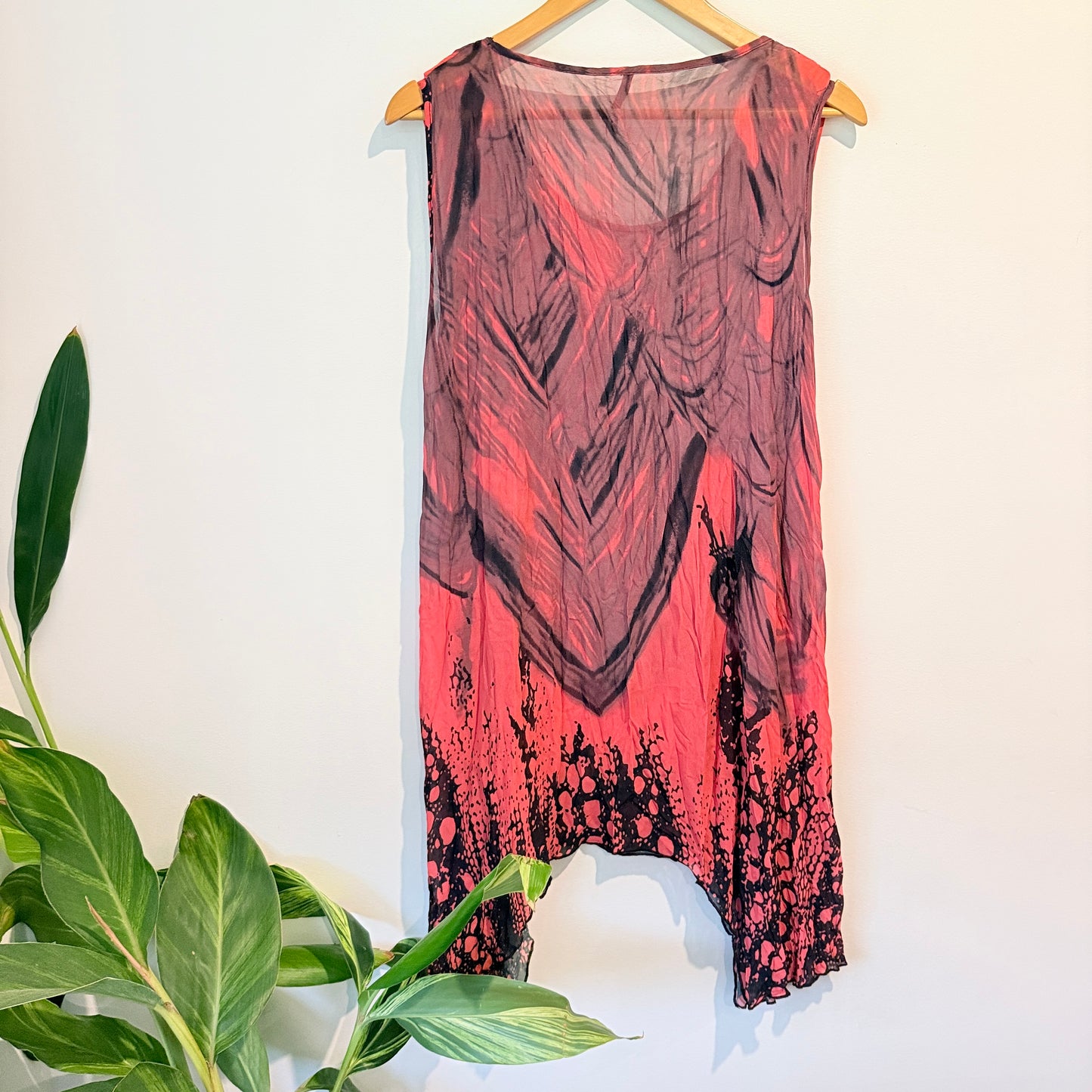 Runway NYC Sleeveless Tunic Top Pink Abstract - 14