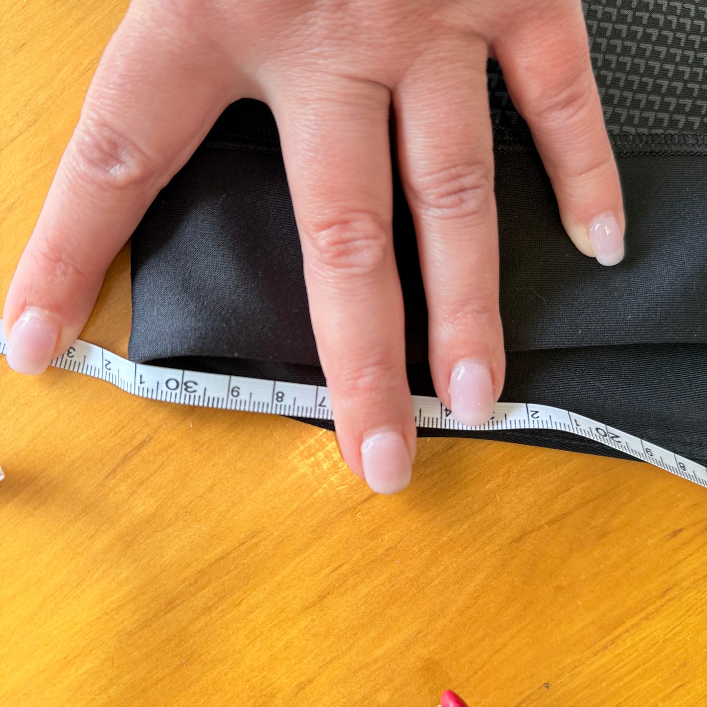 Under Armour Women’s Black & Gray Crop Leggings - 62cm Waist