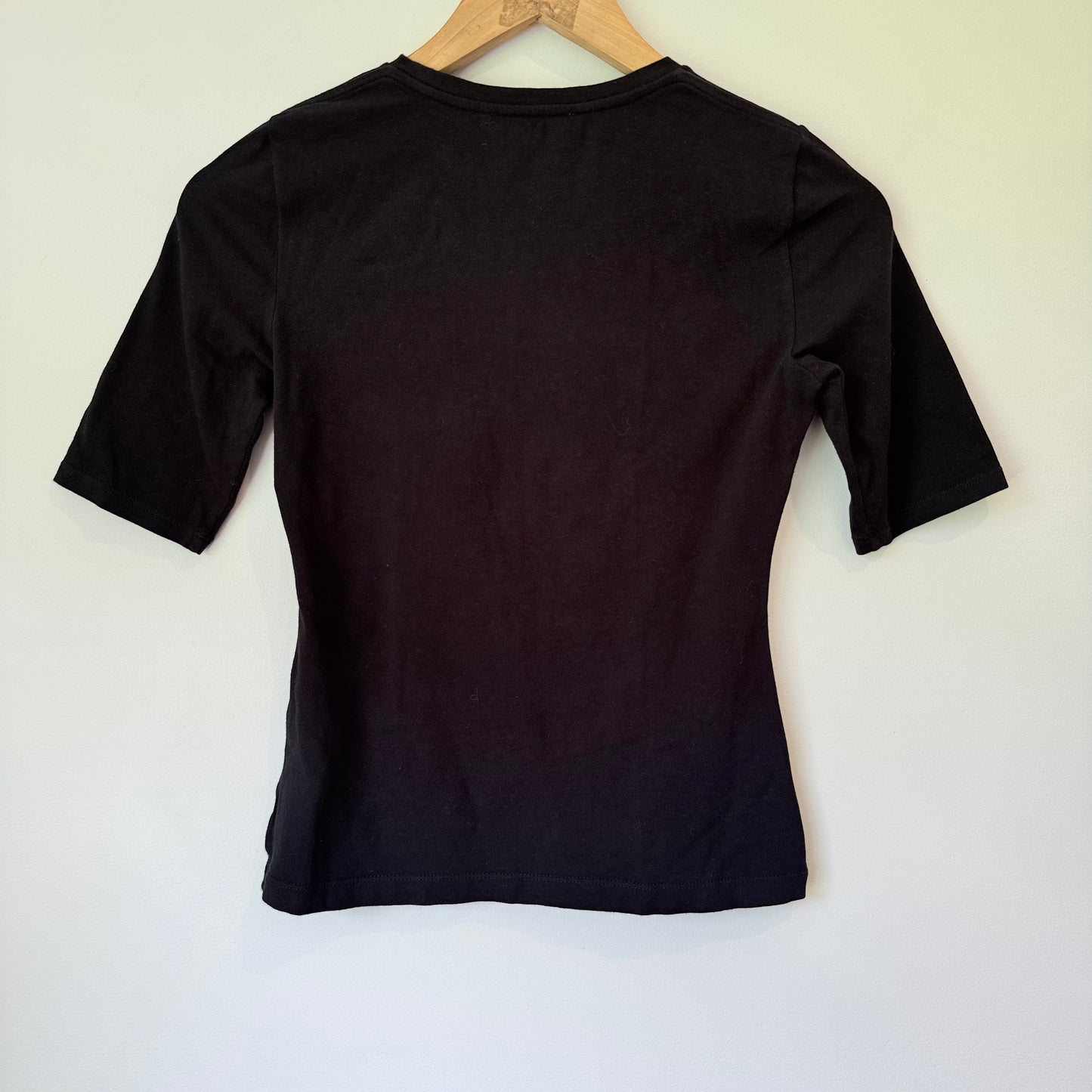 Witchery Essentials Size XS Black T-Shirt