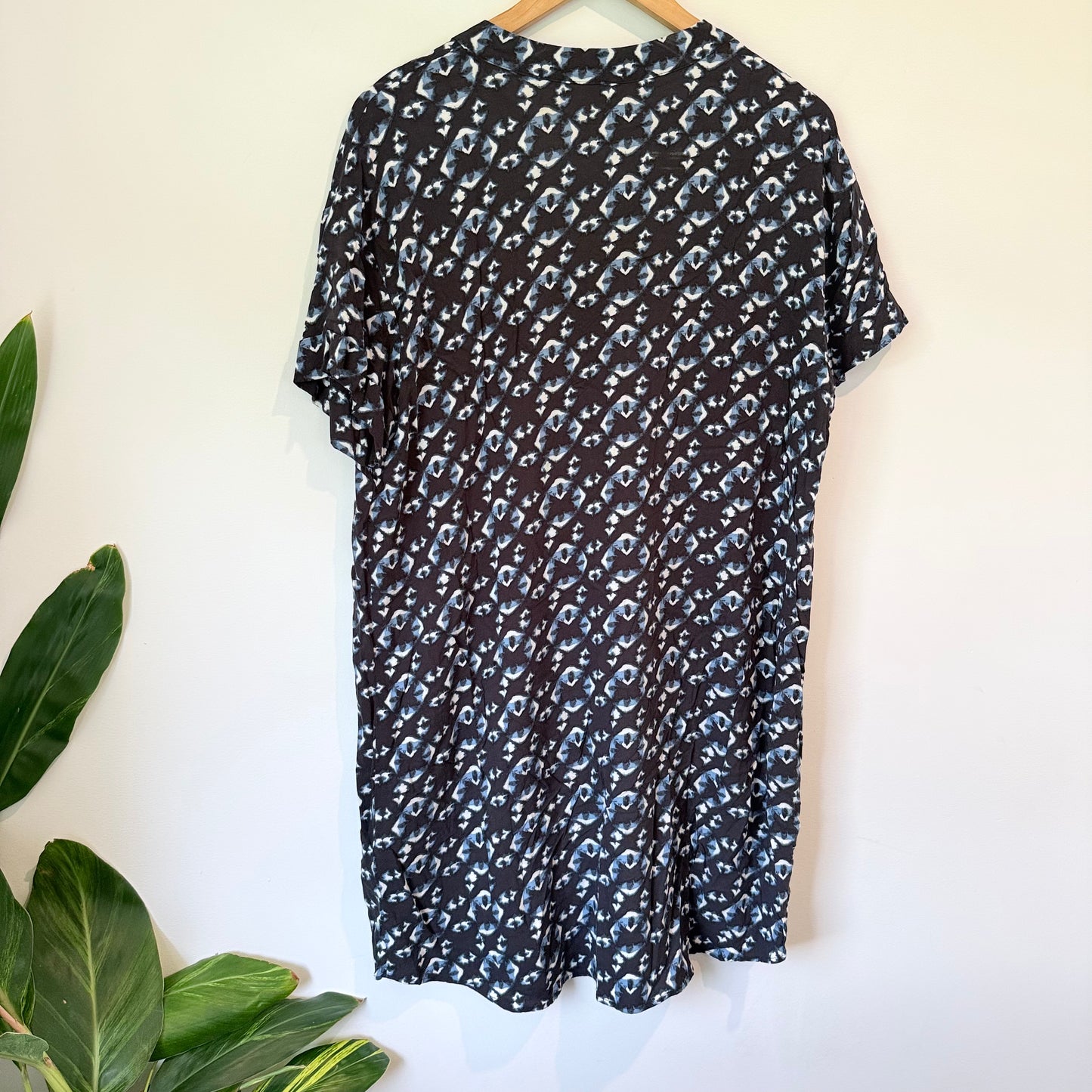 H&M Size M Viscose Dress