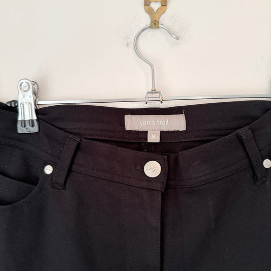 Yarra Trail Size M Skinny Jeans