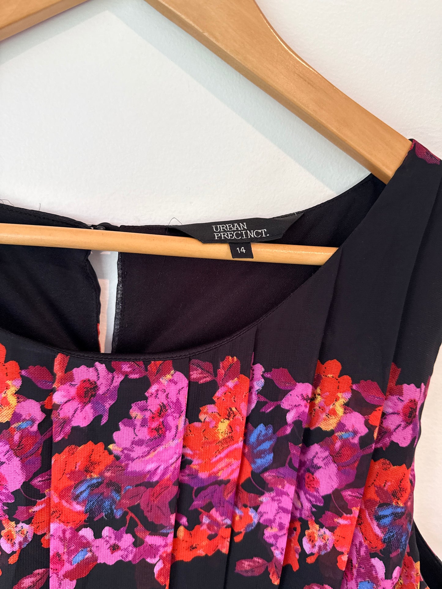 Urban Precinct Size 14 Floral Dress