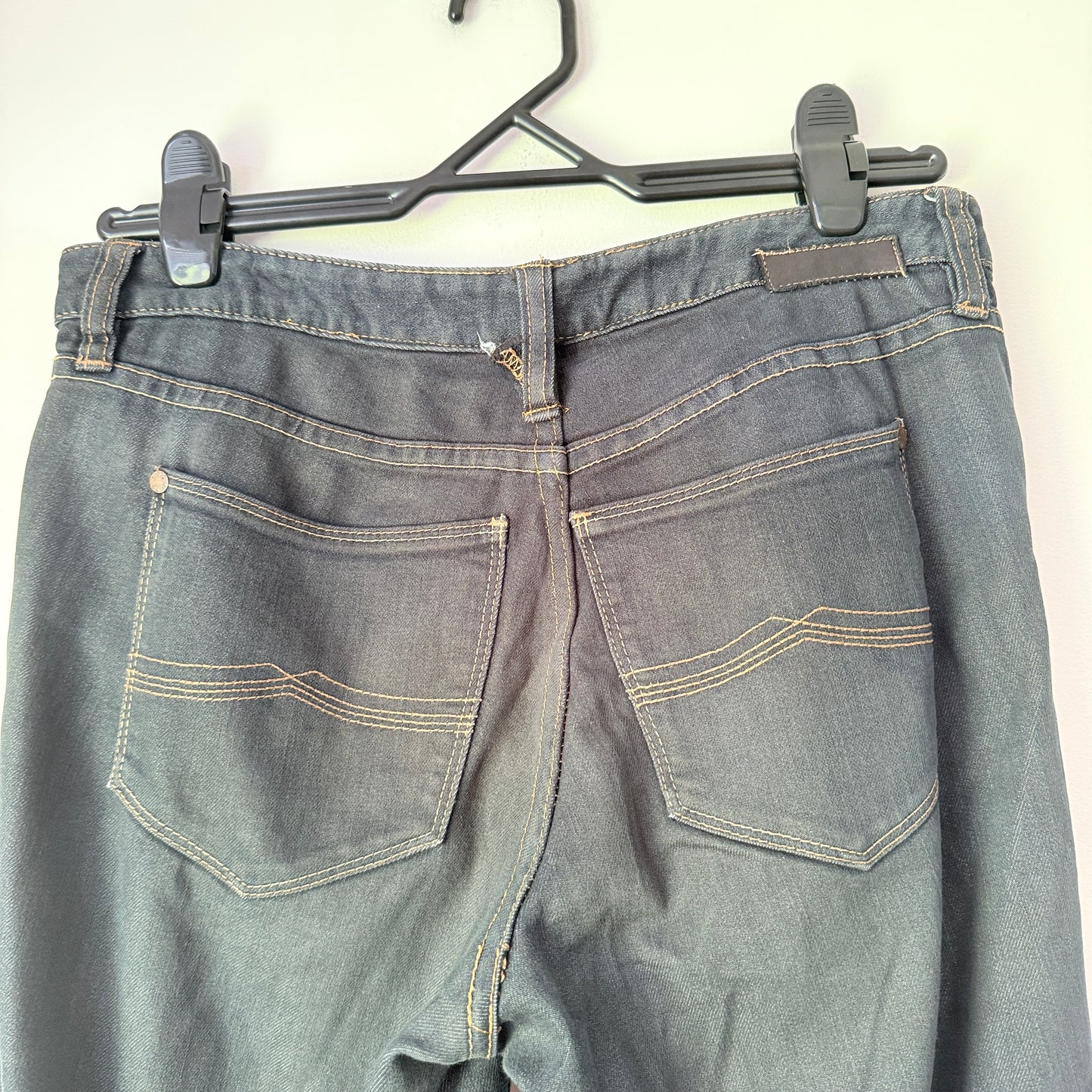 J72 Size 10 Dark Wash Hip Hugger Slim Straight Jeans