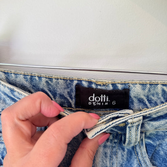 Dotti Size 6 Denim Short Skirt