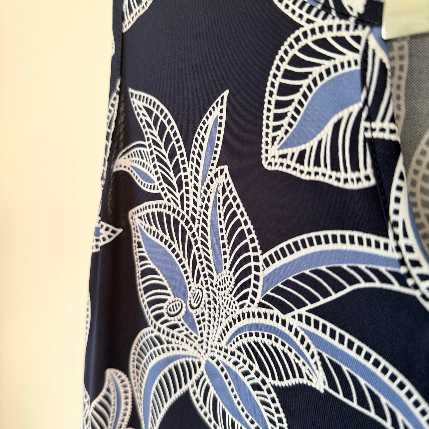 Espresso Size M Floral Sleeveless Dress