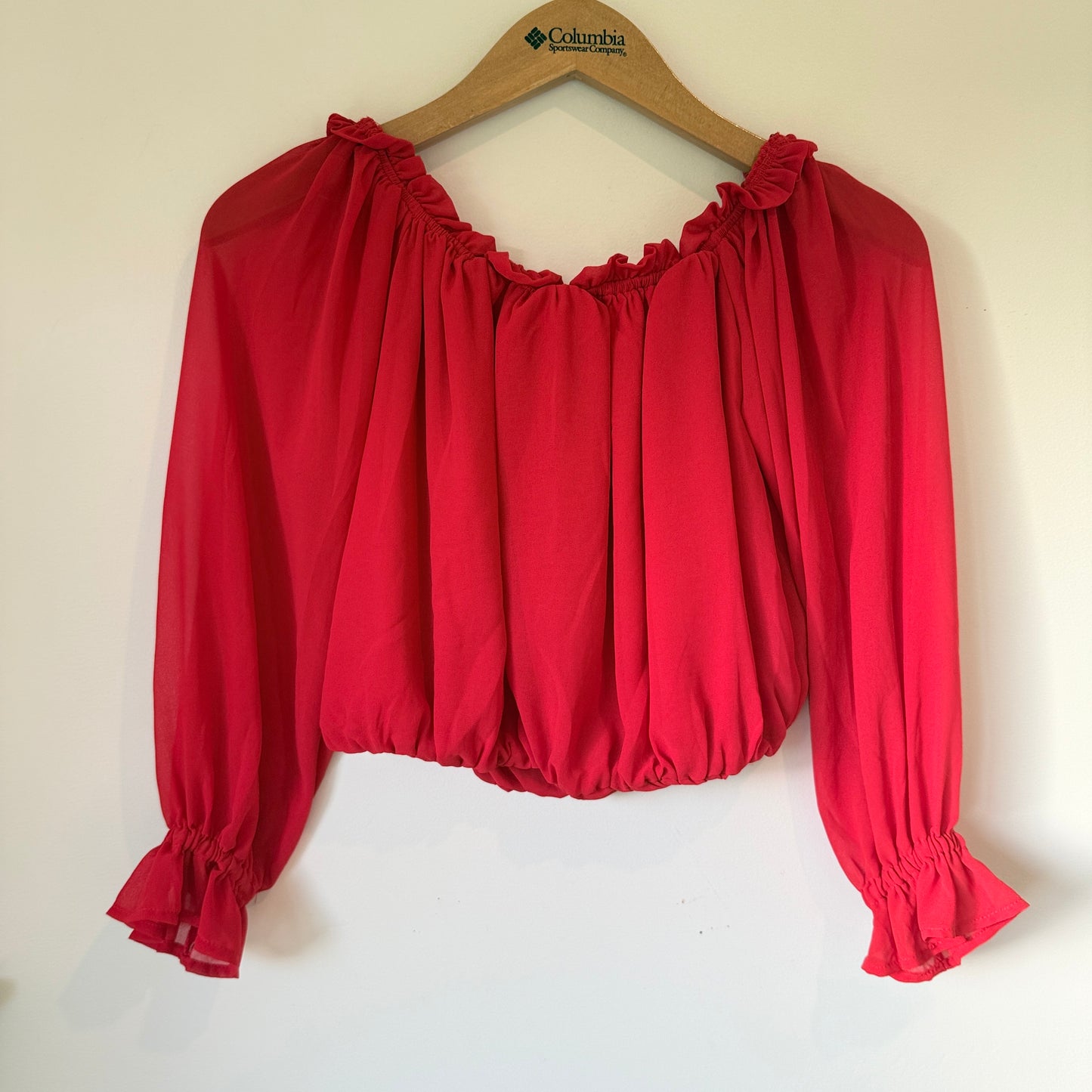 Pagani Size 8 Red Off-the-Shoulder Cropped Blouse