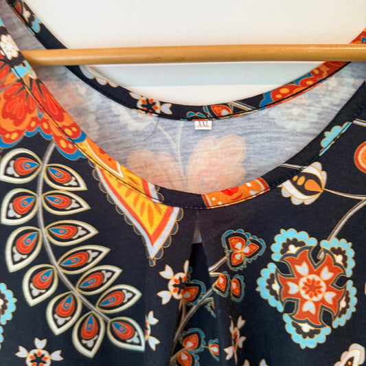 Brand Unknown Size XXL Swing Tank Top