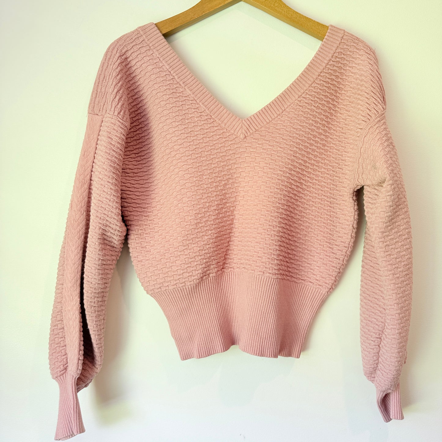 Forever New Size XS Pink V-Neck Sweater