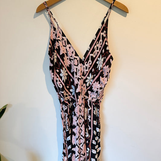 Flynn Skye Size 1 Pink & Black Floral Print Jumpsuit