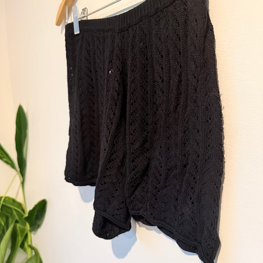 Glassons Size XS Black Crochet/Knit Women's Shorts