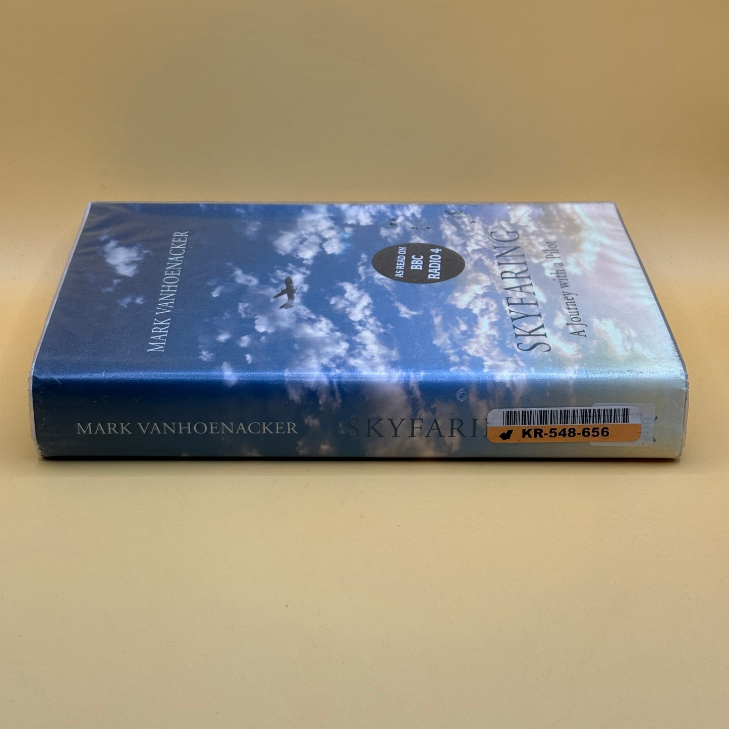 Skyfaring: A Journey with a Pilot by Mark Vanhoenacker
