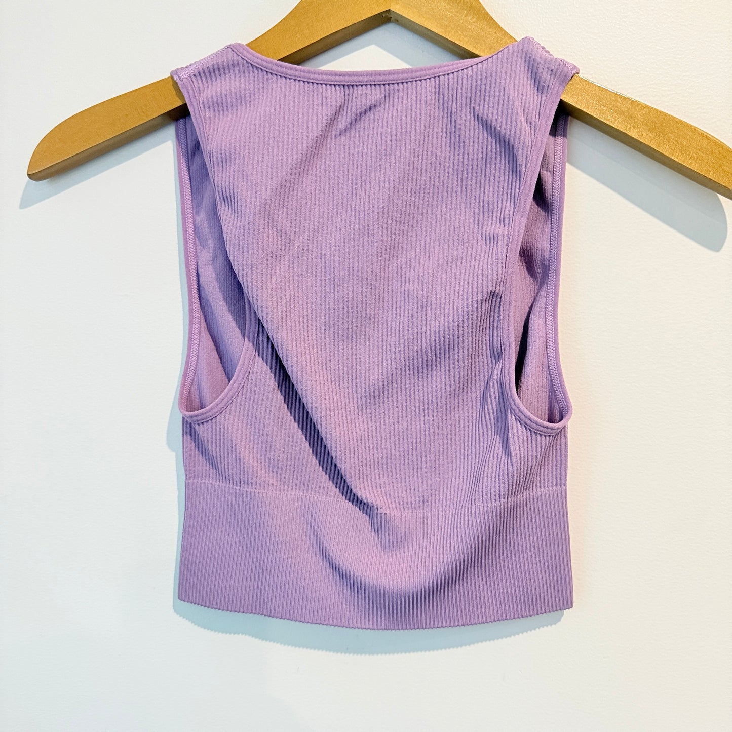 Glassons Size XS/S Light Purple V-Neck Cropped Tank Top