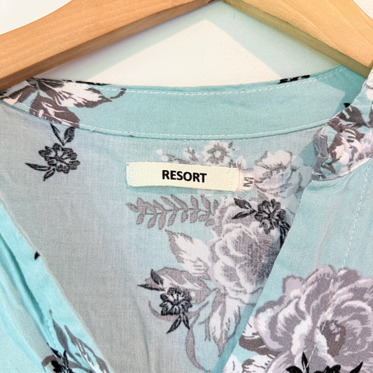 Resort Size M Light Blue Floral Dress