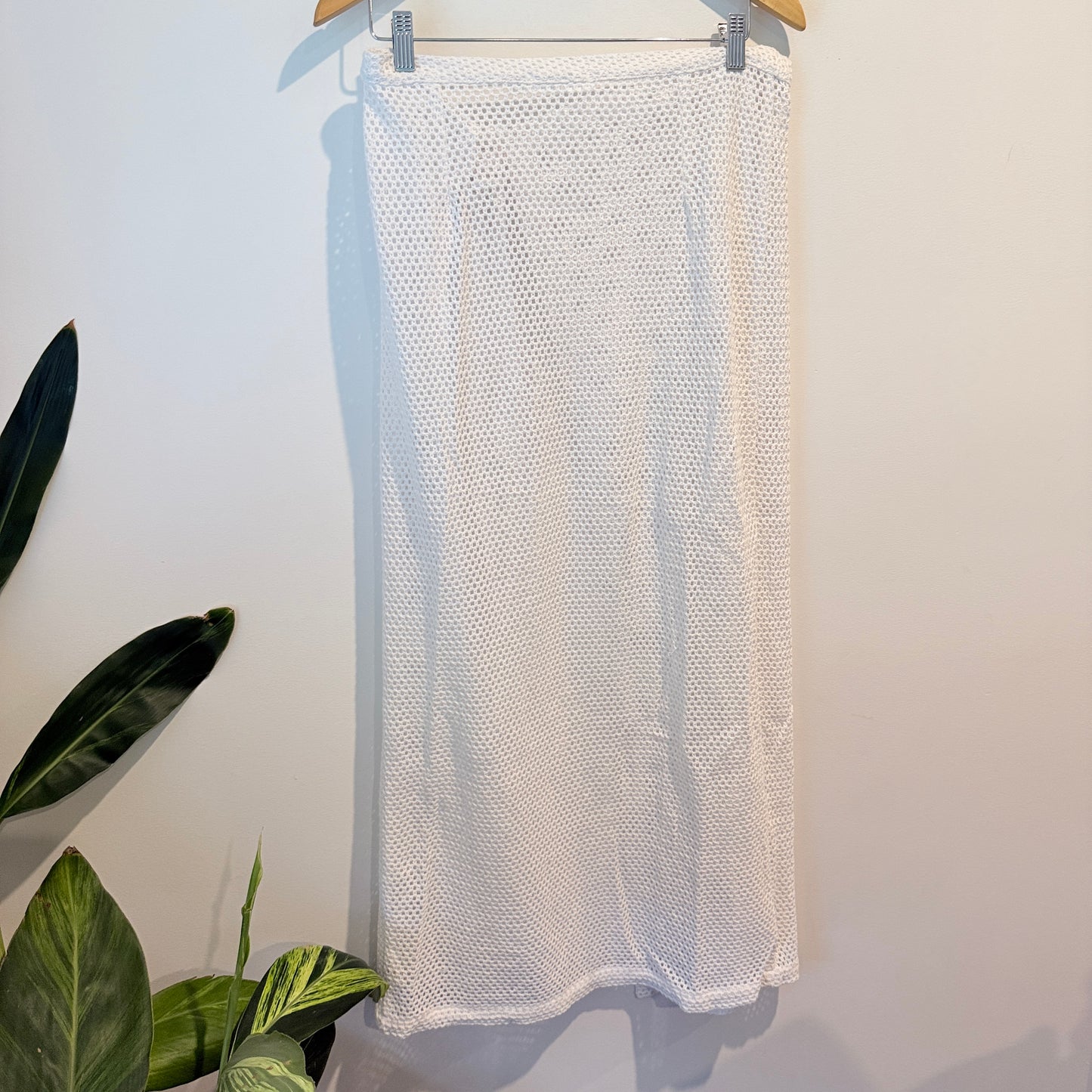 Glassons White Mesh Tie-Waist Beach Wrap – Size M