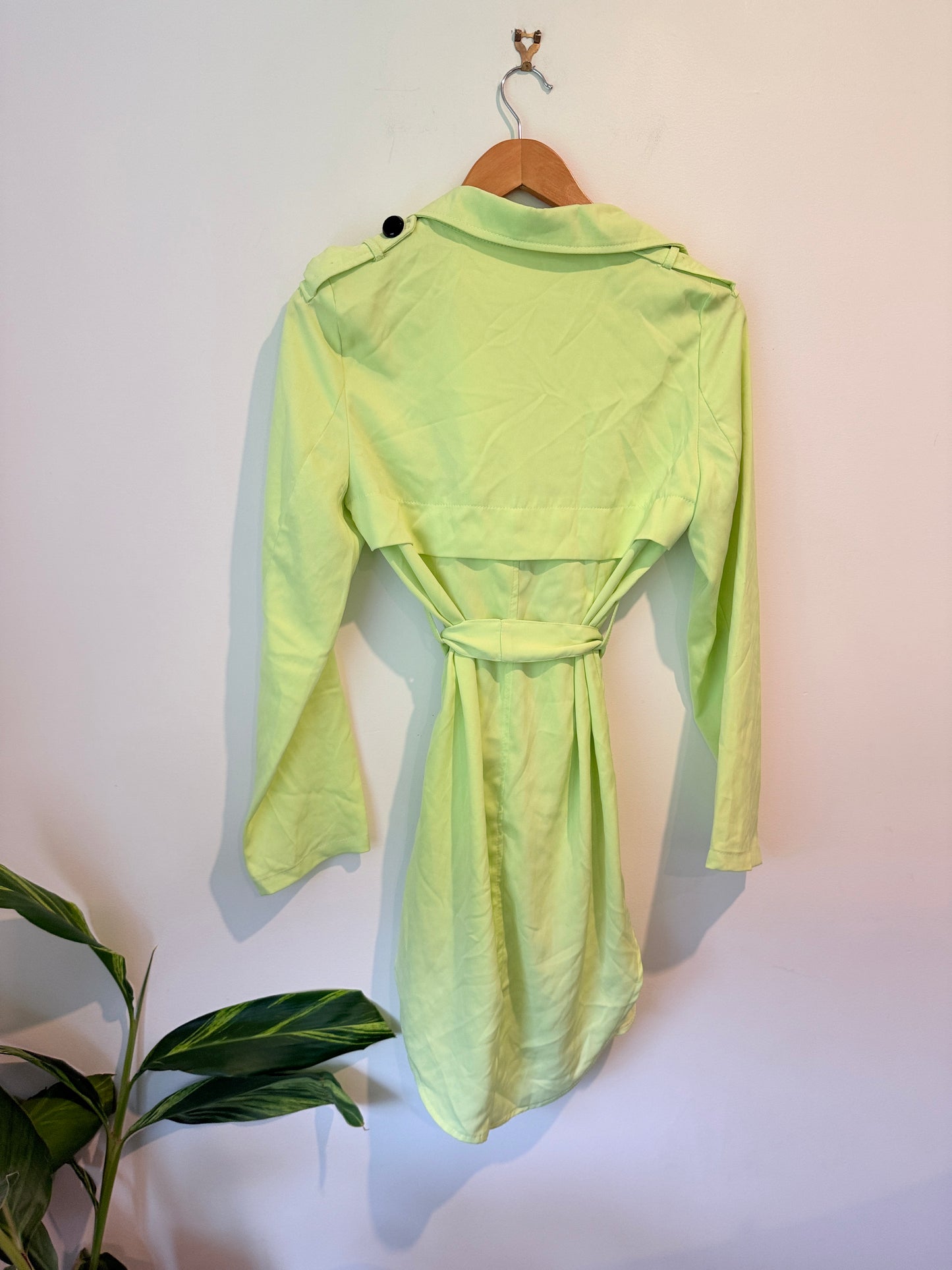 Brand Unknown Size U/Arm to U/Arm 42cm Trench Coat