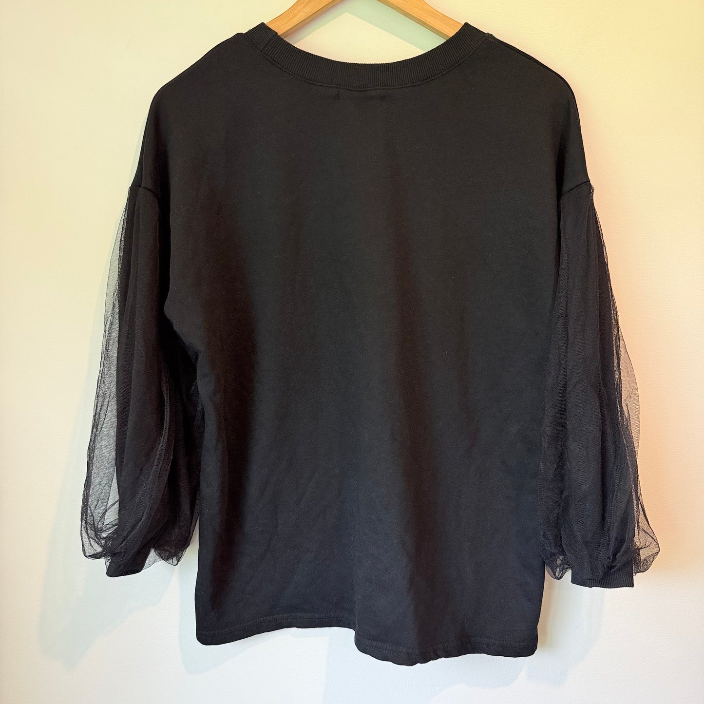 Mierhu Black Sweatshirt with Netted Sleeves - 54cm U/Arm