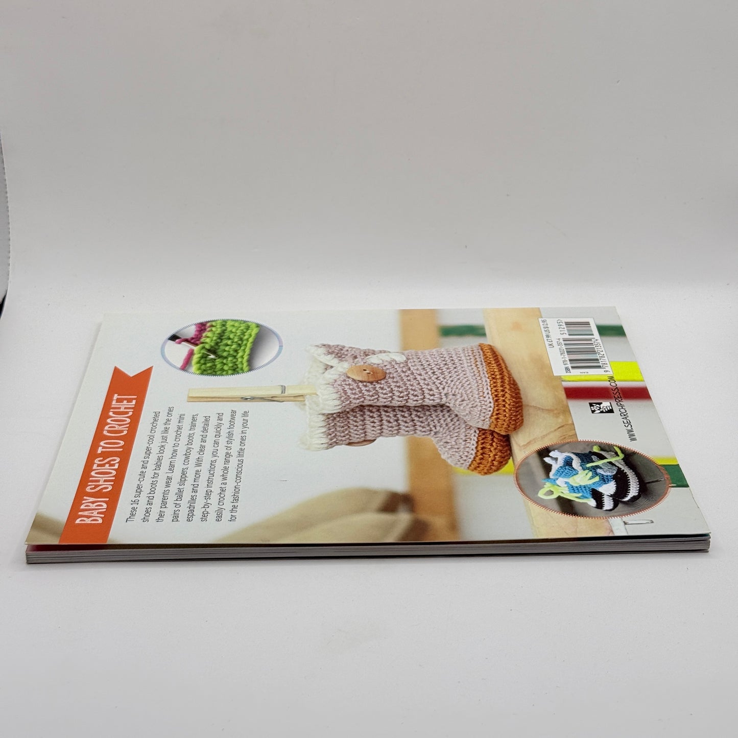 Baby Shoes to Crochet by Lucia Förthmann