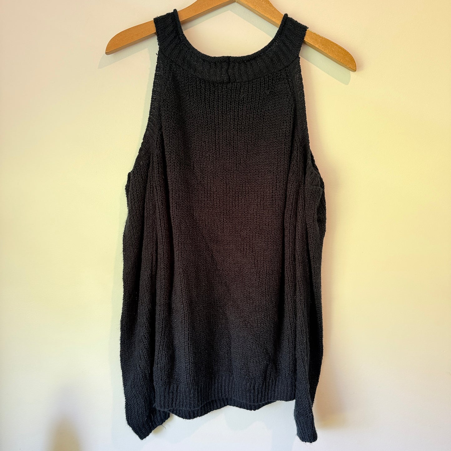 Mirrou Size M Black Cold Shoulder Knitted Sweater