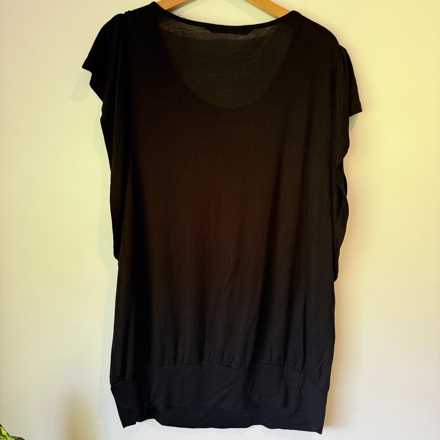Maya Size L Black Short-Sleeved Top