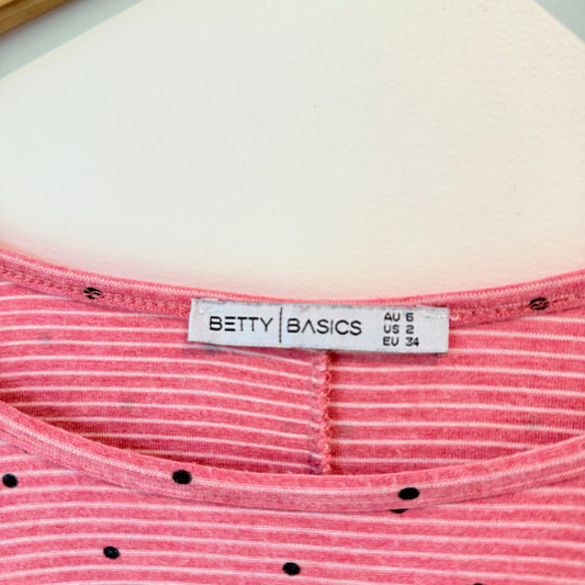 Betty Basics Size 6 Top