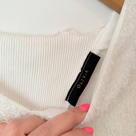 Olivia Size U/Arm 55cm White Fluffy V-Neck Knit Sweater