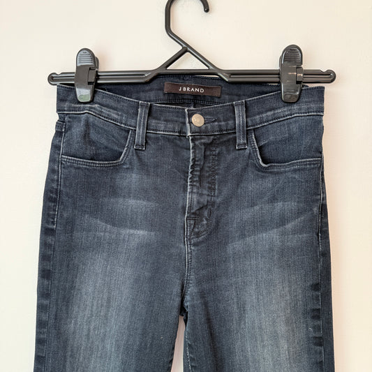 J Brand Size 10 Dark Wash Skinny Jeans