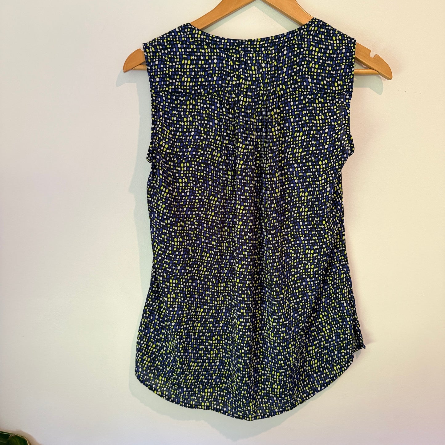 Jacqui E Size 8 Patterned Sleeveless Top