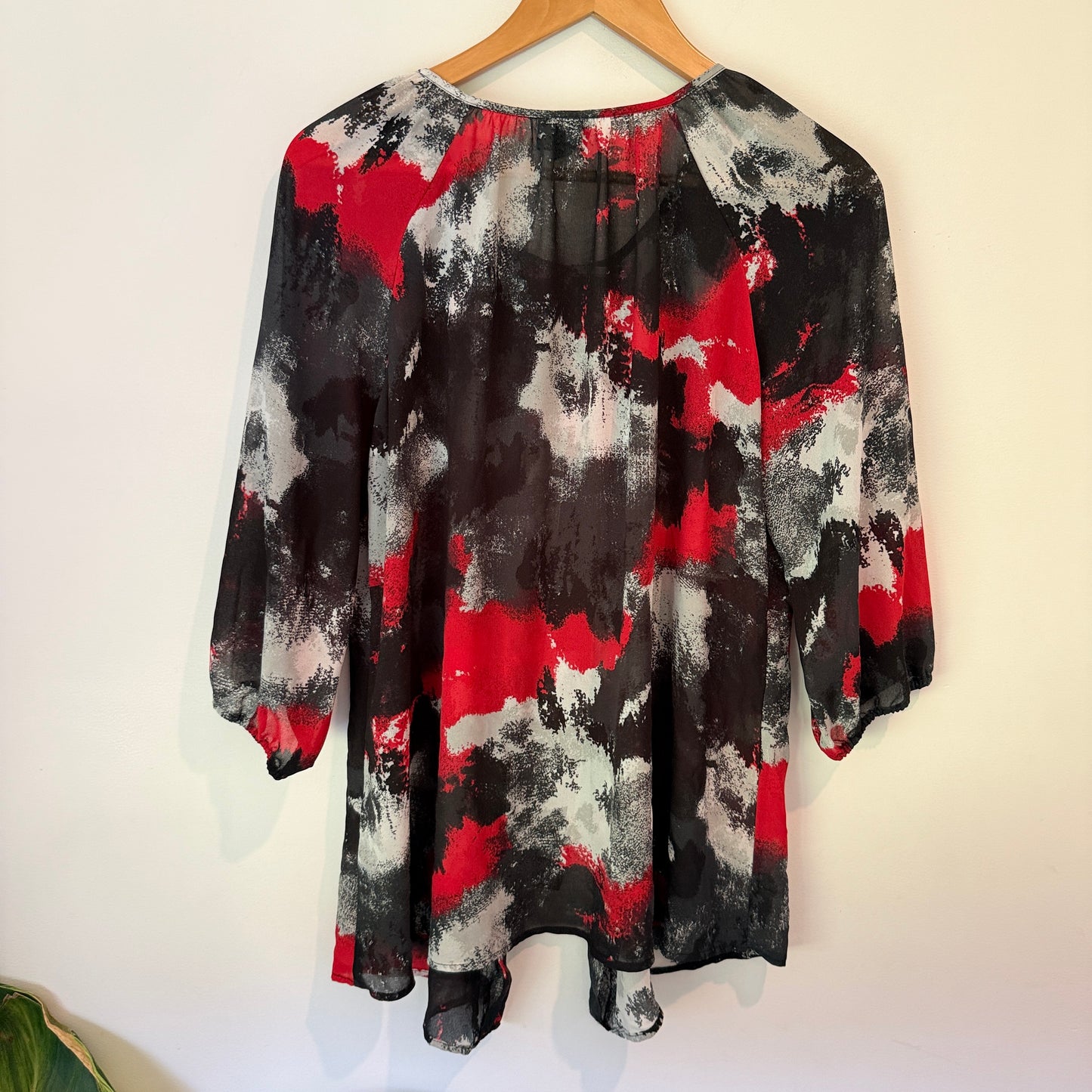 Line 7 Size 12 3/4 Sleeves Top