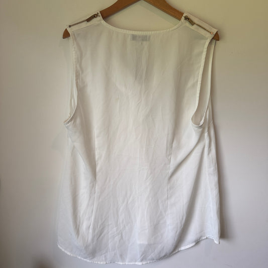 Shanton White 'Cloud' V-Neck Sleeveless Top with Zip Detail - Size 16