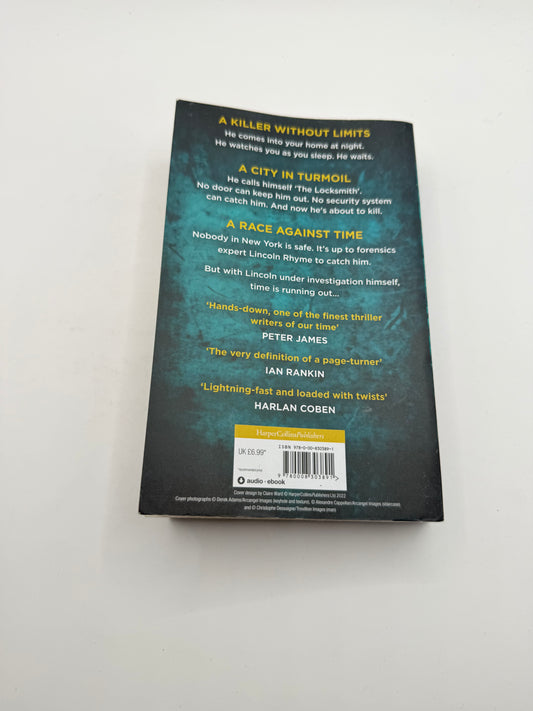 The midnight lock by jeffery deaver - print books printed media