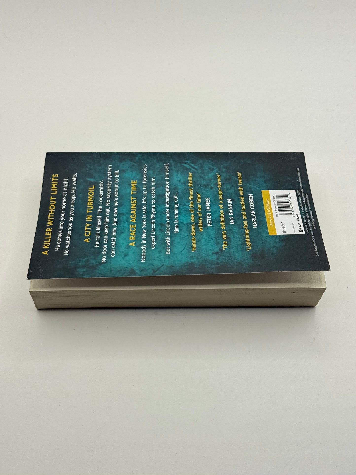 The midnight lock by jeffery deaver - print books printed media