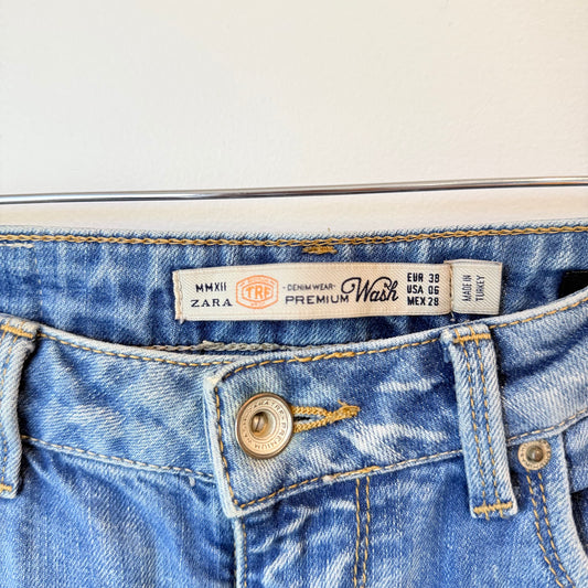 Zara Premium Wash Size 6 Light Wash Denim Jeans