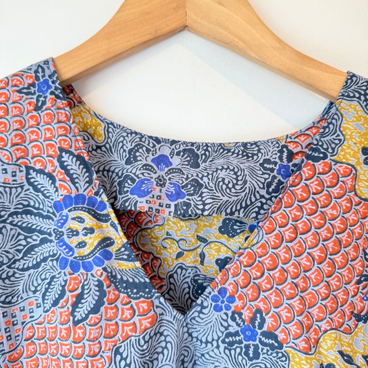 Patterned V-Neck Dress U/Arm 57cm