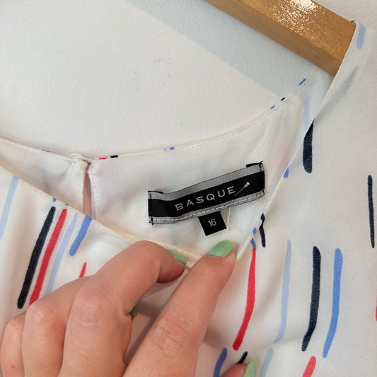 Basque Size 16 Sleeveless Top