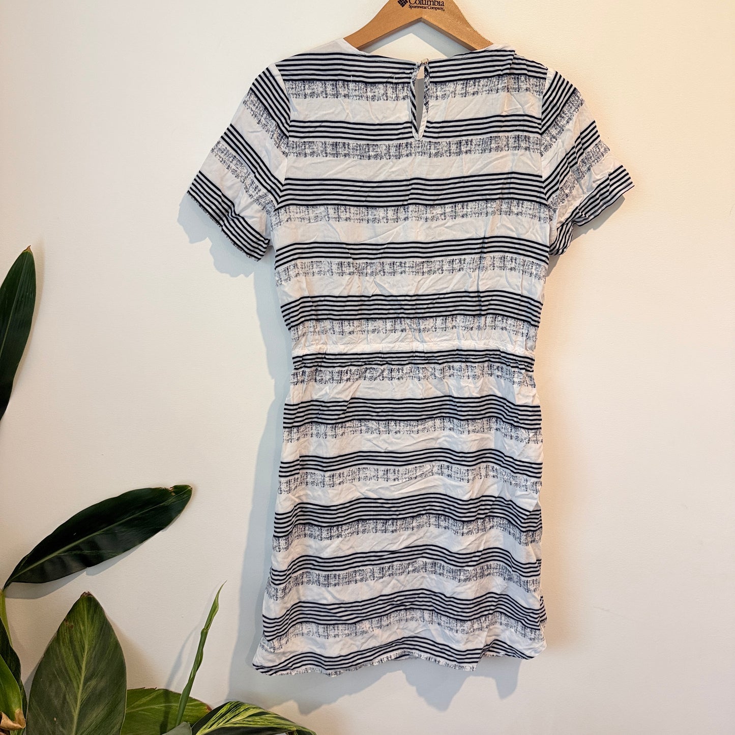 I Am Andrea Moore Size 10 Short-Sleeve Striped Dress