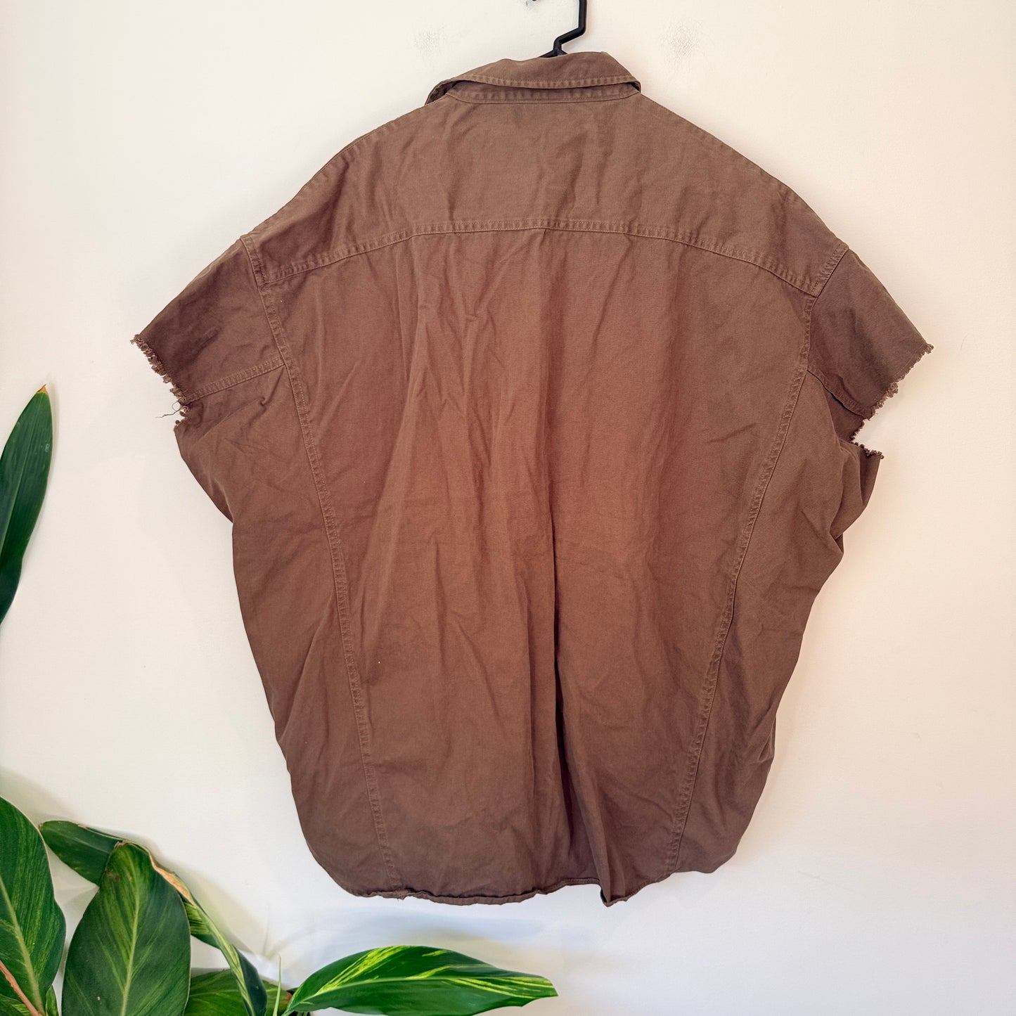 Absent Size XL Cut Off Sleeve Shirt