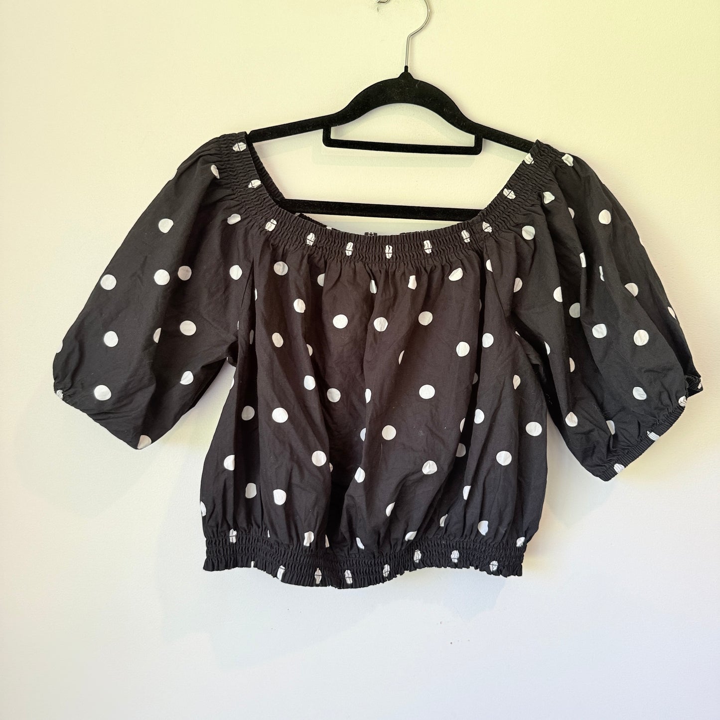 H & M Divided Size XL Off-the-Shoulder Crop Top