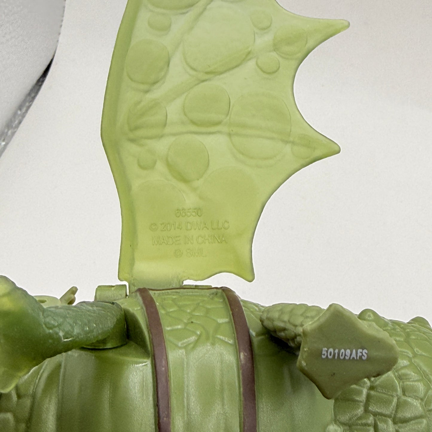 DreamWorks Dragon Figure – 2014 Gronckle-Style Toy (Moveable Wings)