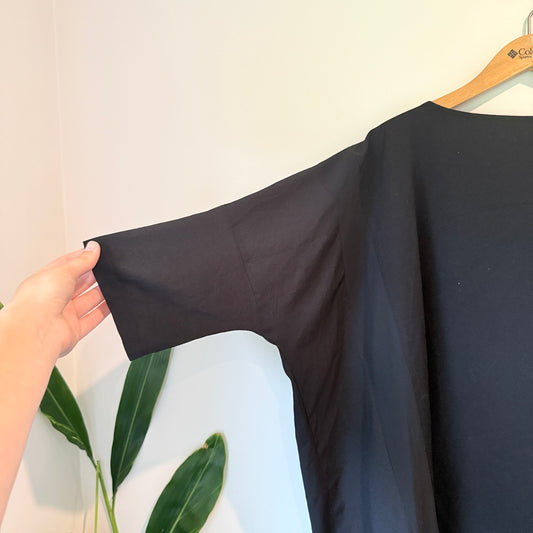Brand Unknown Size U/Arm 80cm Minimalist Black Oversized T-Shirt