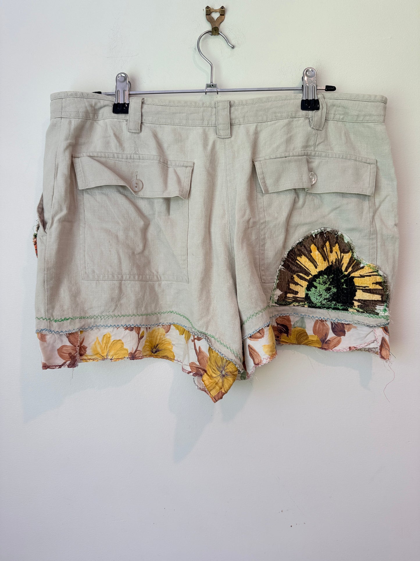 Next Petite Size 12 Floral Linen Blend Shorts