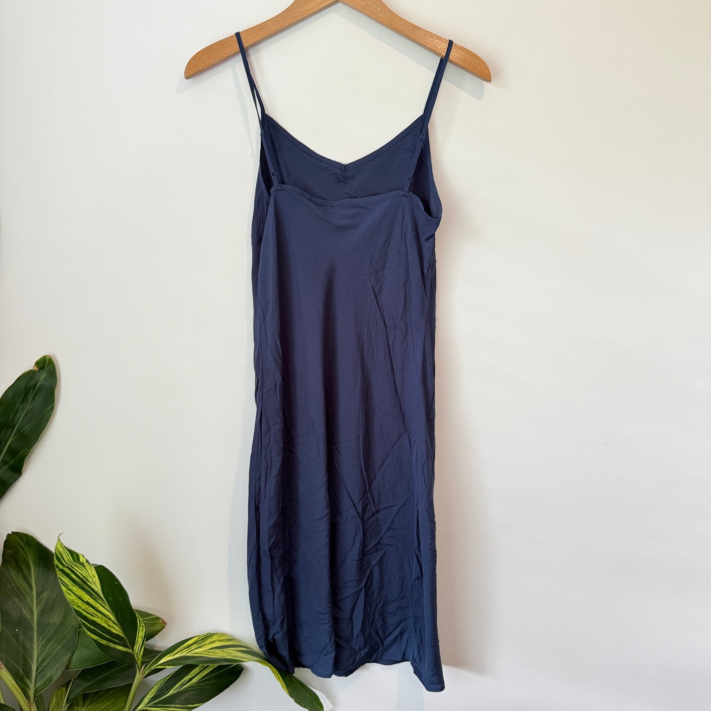 BLUE ILLUSION Dress Navy Blue Slip - Size XXS