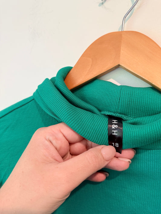 H & H Size 18 Turtleneck Ribbed Top